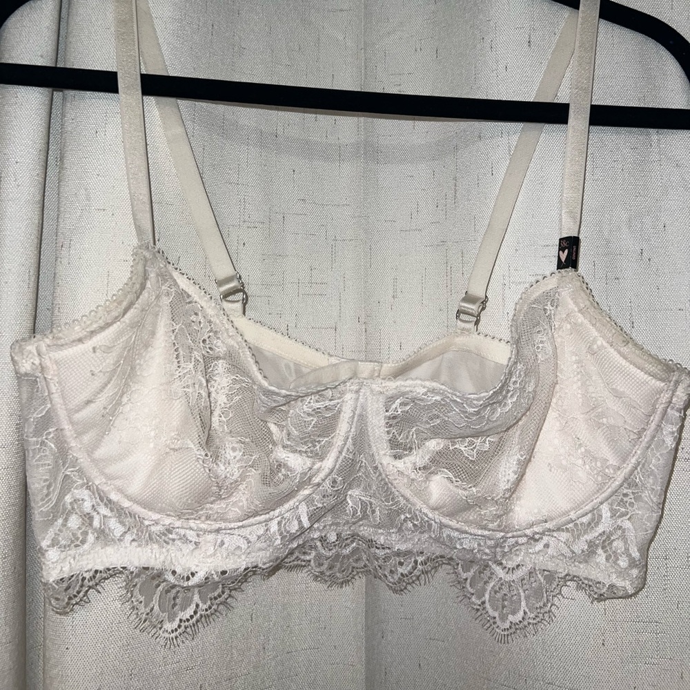 Victoria’s Secret bra